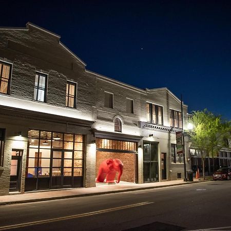 Vantage Art Flats Aparthotel Danville Exterior foto